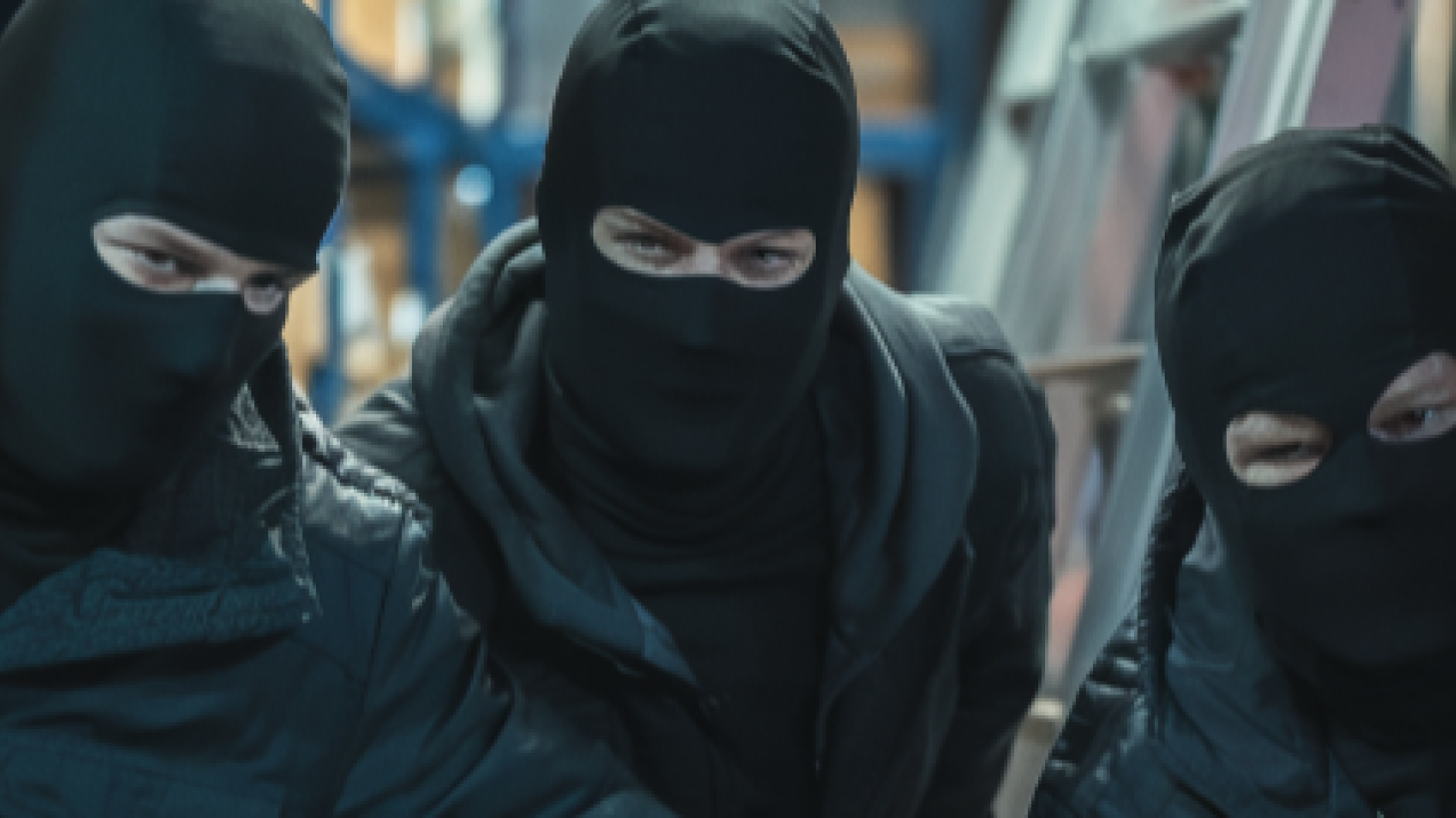 Banditi incappucciati, mezzi rubati e tutto pronto per l'assalto alla ditta orafa: ma il colpo sfuma