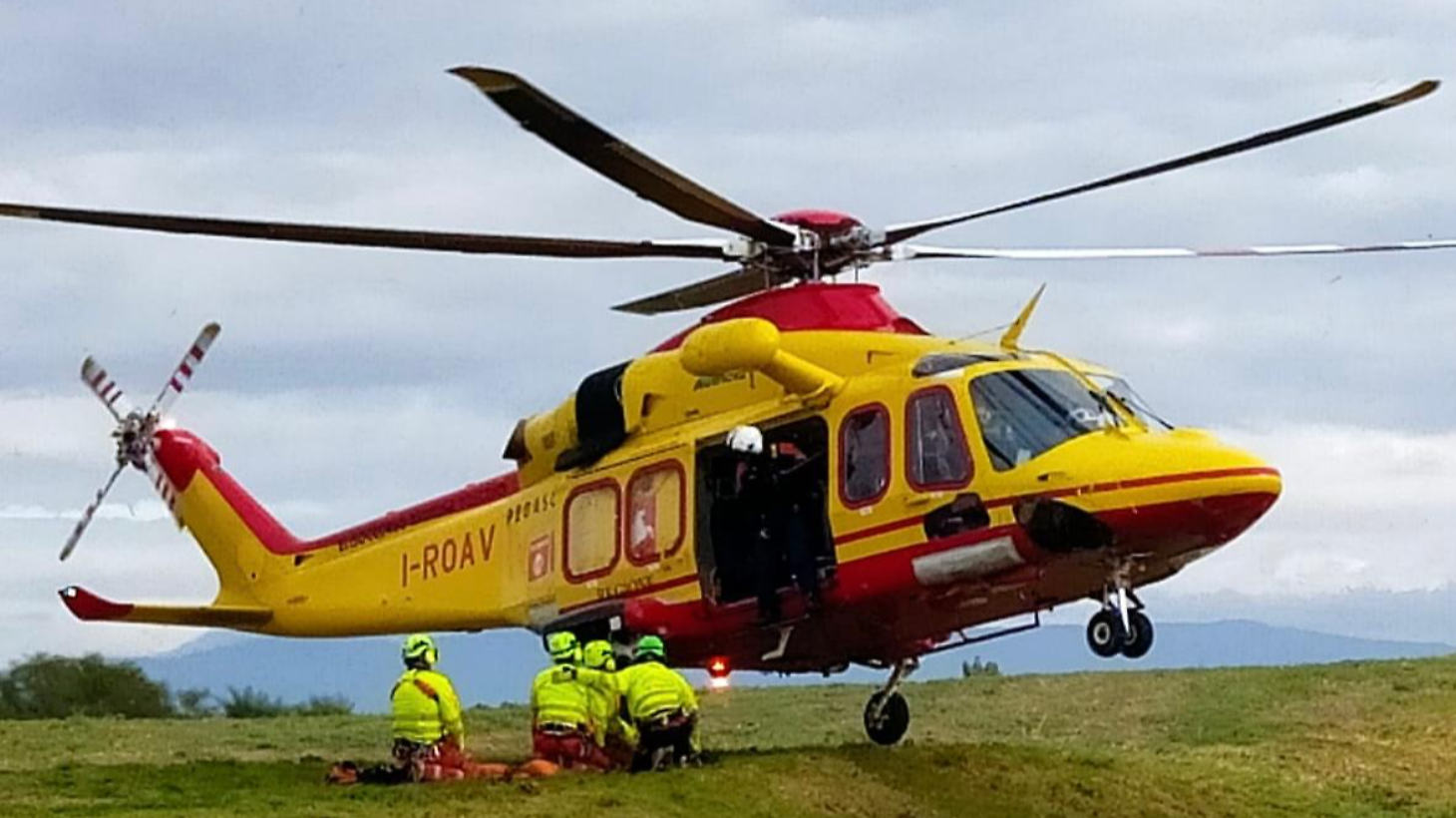 Precipita durante la manutenzione dell'impianto di climatizzazione, muore a 38 anni