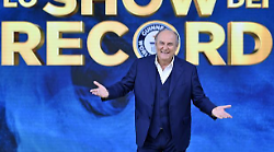 Lo show dei record stasera in tv sabato 24 agosto su Canale 5: anticipazioni del programma con Gerry Scotti