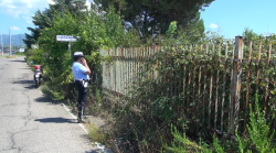 Ancora fuoco alla ex Lebole, sindaco ordina sopralluoghi e striglia la proprietà: "Decoro e sicurezza"