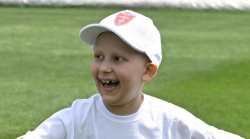 Ronny morto a 8 anni. Non ce l'ha fatta il bimbo tifoso della Juventus che fece commuovere il mondo del calcio. Il post di Caldirola
