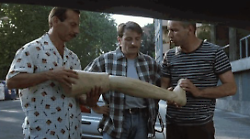 Tre uomini e una gamba stasera in tv venerd&igrave; 6 settembre su Italia 1:  curiosit&agrave; del film con Aldo, Giovanni e Giacomo