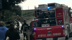 Cortona, auto fuori strada a Camucia: feriti una minore e un uomo