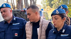 Arezzo, lanciò un narghilè e uccise un uomo: condannato a 6 anni e 8 mesi per omicidio preterintenzionale