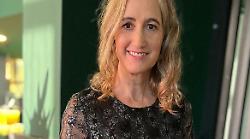 Chi è Sophie Kinsella, la scrittrice da 33 best seller: il tumore al cervello e l'ispirazione per l'ultimo libro