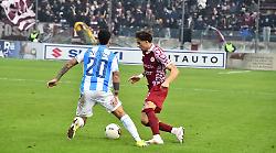 Arezzo - Pescara finisce 0-0. Il Cavallino con un pizzico d'attenzione in più avrebbe battuto la capolista. La classifica 