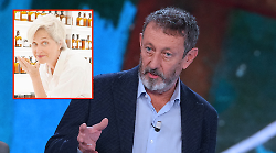 Michele Serra, chi è. Le frecciate alla politica, l'ironia di Cuore e la moglie Giovanna Zucconi, imprenditrice e giornalista che coltiva lavanda