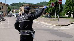 Arezzo, prime stangate con il nuovo codice della strada. Sanzionati undici automobilisti: 330 euro di multa e decurtati i punti della patente