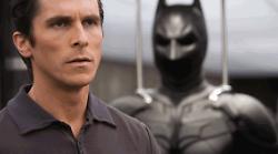 Il cavaliere oscuro stasera in tv lunedì 30 dicembre su Italia 1: trama, cast e curiosità del capolavoro di Christopher Nolan 