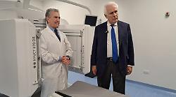 Arezzo, il presidente Eugenio Giani al San Donato: milioni di euro investiti sulle nuove tecnologie