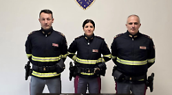 Arezzo, sorpresi con un chilo di hashish in A1: due giovani arrestati dalla Polizia stradale