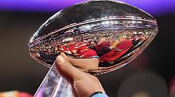 Super Bowl 2025, stanotte la finale tra Kansas City Chiefs - Philadelphia Eagles: dove vederla in tv, orario, Halftime Show