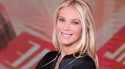 Storie Italiane stamattina in tv lunedì 10 febbraio su Rai 1: inizia la settimana dedicata a Sanremo con Eleonora Daniele