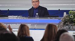 Sanremo 2025, ecco la scaletta in ordine di uscita dei 14 cantanti in gara e degli ospiti della serata: scopri tutto il programma e gli orari di esibizione