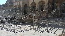 Arezzo, la Giostra cerca le sponsorizzazione per le tribune in piazza