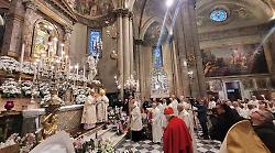 Arezzo, l'omelia del vescovo Migliavacca: "Mi sono immaginato le vostre preghiere alla Madonna del Conforto"