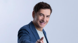 L'Eredità celebra Sanremo, su Rai 1 stasera sabato 8 marzo si sfidano Clementino, De Amicis, Frassica, Marcella Bella, Sabrina Salerno e Settembre