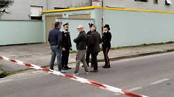 Uccise la mamma strangolata con il foulard un anno fa: scarcerata, &egrave; ai domiciliari, ecco perch&eacute; non rischia l'ergastolo