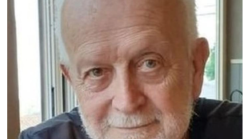 Arezzo, è morto Riccardo Rossi Ferrini. Aveva 85 anni. Giornalista esperto di motori. Il ricordo dell'incidente di Senna