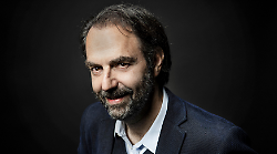Neri Marcorè ad Arezzo ospite dell'inaugurazione di Officina Social Movie: ecco il programma del festival