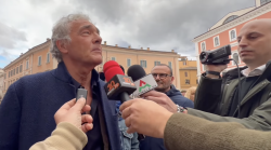Massimo Giletti: "Ndrangheta e camorra nelle curve di Inter e Milan. Il prezzo per essere un giornalista libero? Resti solo, molto solo"