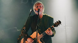 Sfioriamoci, una serata per Paolo Benvegnù. Sul palco del MenGo Fest ad Arezzo anche Piero Pelù, Irene Grandi, Ermal Meta e Tosca