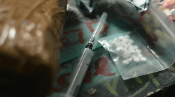 Newsroom e la droga sul dark web: i giovani acquistano stupefacenti e li fanno arrivare direttamente a casa. Monica Maggioni svela i nuovi mercati 