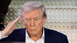 Lo spettro dei dazi: cosa sono e perché fanno tremare il mondo dell'economia e i risparmiatori. La guerra di Trump e i rischi (per tutti)