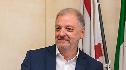 L'Arezzo cambia proprietà, ma non i proprietari. Nuova società, stesso assetto. Ecco perché