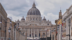 Domani col Corriere di Arezzo in regalo il poster di Papa Francesco 