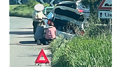 Troppo stretta e pericolosa: ecco la strada dove si finisce "a canala". Incidenti molto frequenti. Il video