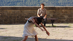 Cortona, omaggio a Gino Severini: performance itinerante di danza