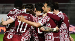 Vigilia di playoff, amaranto pronti a guadagnarsi il passaggio alla seconda fase. Prima volta del Var al Comunale
