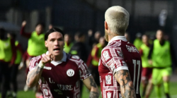 Arezzo - Gubbio 3-1, amaranto da favola: vanno sotto, poi rimontano e stracciano gli umbri. La corsa playoff continua