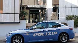 Arezzo, minacce e ingiurie verso la vicina di casa disabile. Arrestato stalker che vive nello stesso condominio