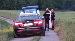Trovato morto a 35 anni nel campo, dinamica al vaglio. Lo sparo in auto, il corpo nel campo. Ma sembrano escluse responsabilità di terzi