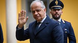 Il ministro Piantedosi in visita ad Arezzo. Così cambia la viabilità: i divieti in centro