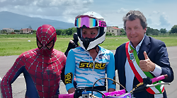 Spiderman a Castiglion Fiorentino, ecco chi è l'Uomo Ragno fotografato e filmato nel borgo. La storia di Valentino Moi
