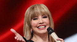 Sognando Ballando con le stelle, flop o esperimento coraggioso? Milly Carlucci e il suo staff alla prova del nove e in cerca di riscatto