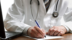 Mancano i medici,  incentivi economici e opportunità di carriera per i giovani dottori negli ospedali lontani dalle città