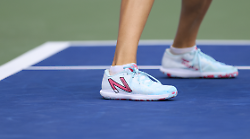 New Balance, la storia e i segreti del successo del marchio di scarpe sportive che tutti indossano