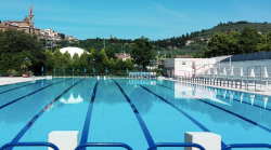 Attesa per la riapertura della piscina in ritardo con la bella stagione, l'opposizione attacca su scelte e tempistica