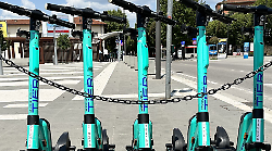 Monopattino gratis per gli abbonati ai bus di Autolinee Toscane: pass mensile per la sharing mobility fino alla fine dell'anno