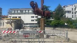 Arezzo, "il cavallo di Aceves partito per Agrigento". Così il sindaco Ghinelli e sulla prossima collocazione...