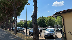 Parcheggio Eden, si rifà tutto il piazzale ma durante i lavori continuerà a funzionare. E per le radici dei pini soluzione innovativa