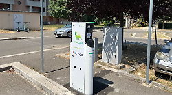 Nuove colonnine per la ricarica dei veicoli elettrici: 60 in città, periferie e frazioni. Via quelle vecchie, rete di Be Charge