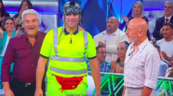 In tv su Raidue il comico Fabrizio Paggetti diverte con i rumori a Facci Ridere