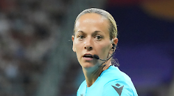 Inghilterra aiutata dall'arbitra. Chi è Ivana Martincic, la croata che ha spinto l'Italia fuori dalla finale degli Europei di calcio donne