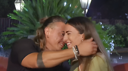 Temptation Island, clamoroso: Sonia Barrile è incinta. Simone: "Tutto nuovo, è bellissimo"