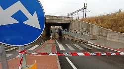 Pioggia e vento, danni alla Fiera Antiquaria. Giani: "Siamo vicini agli operatori e agli aretini". Tanti: "Nubifragio violento"